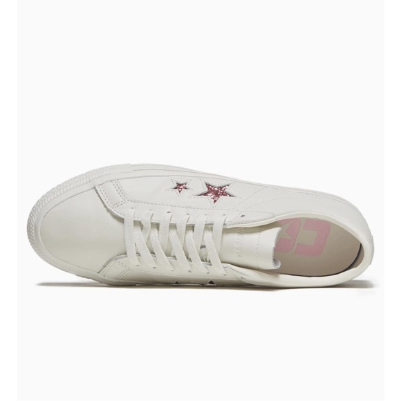 NIB🆕Converse x Turnstile One Star Pro Ox Pink/Wht
Sz Mens 11.5 Wmns 13.5 - Picture 9 of 9